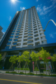 鑫高鐵.左營高鐵站商圈優質兩房車位 - Image 1