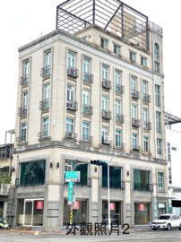 自由路VS興達路1+2角窗店面出租（可分層） - Image 1