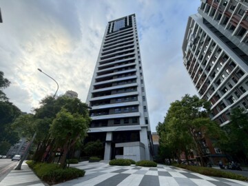 南方庭園待售房屋