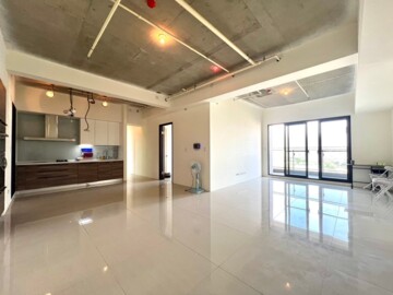 新業觀峰待售房屋
