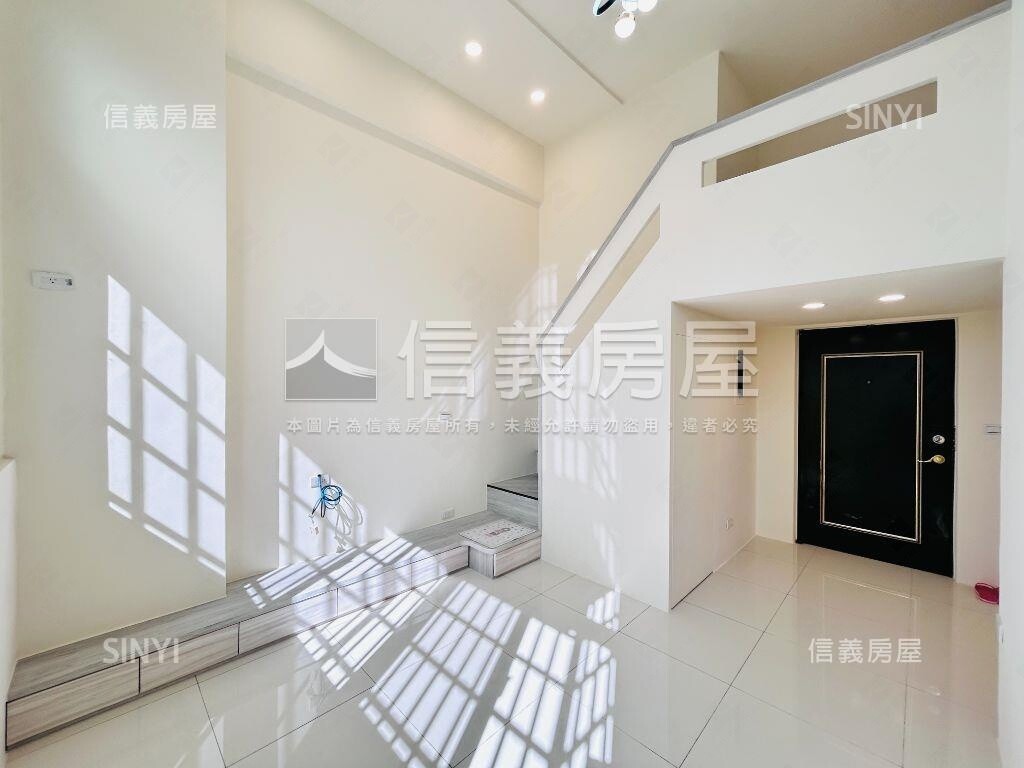 新洋房挑高大空間附車位