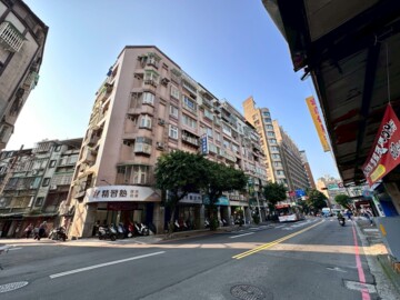長虹華府待售房屋