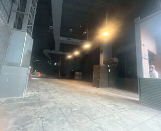 東區中華東路一段臨南紡黃金店面 - Image 1