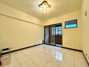 湯堡溫泉行館待售房屋