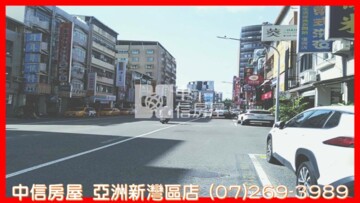 市府復興二路透天黃金店面 - Image 1