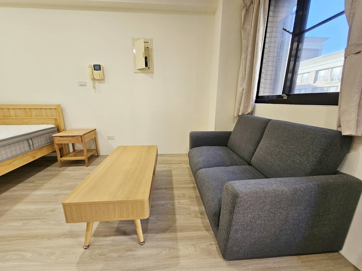 黃金地段喜來登旁質感裝潢視野大套房❤️燕子報喜- 俠隱/築科辦公大樓更多社區優質物件| 樂屋網社區行情