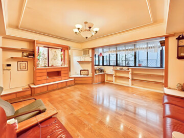 宏國德行東路透天待售房屋