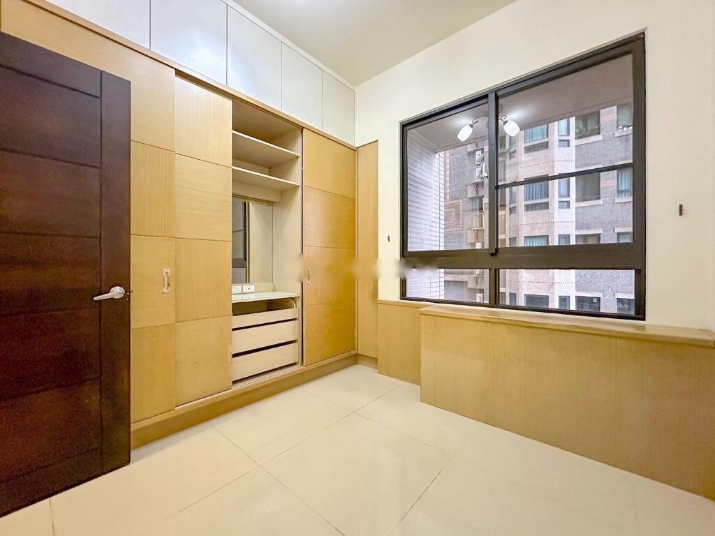 樂屋_台中市西區府後人文待售房屋 台中市西區府後人文待售房屋