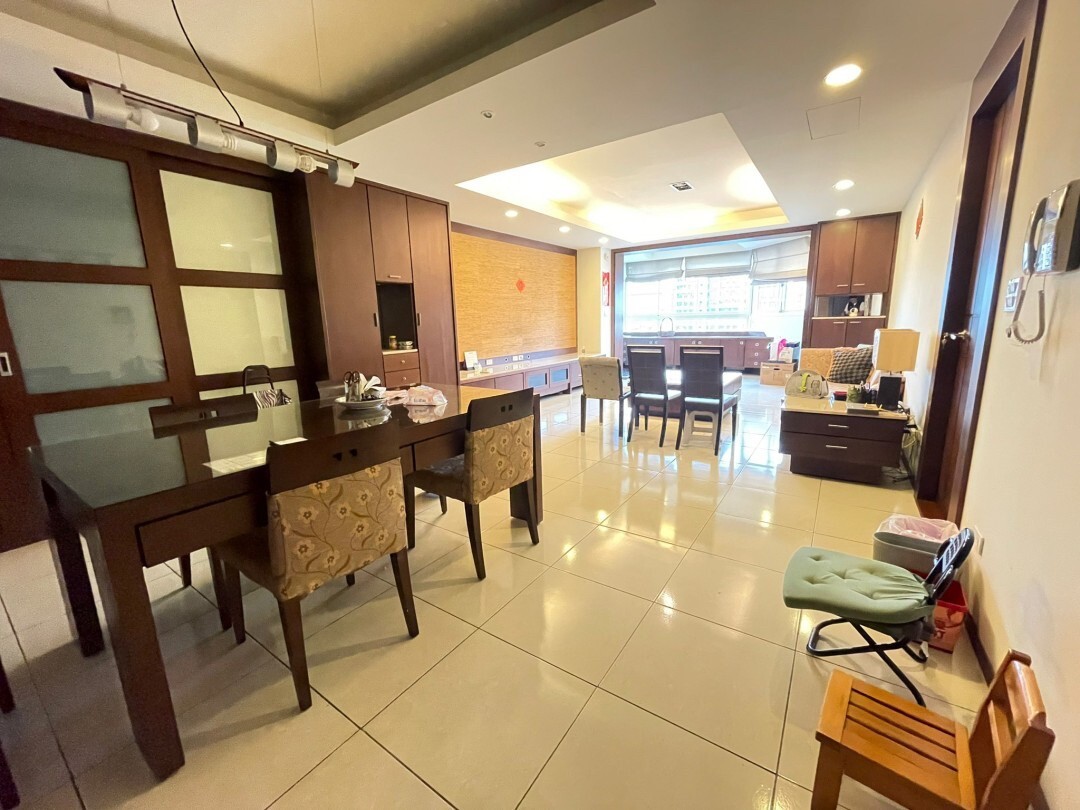 新北市新店區湯泉湯泉櫻花待售房屋