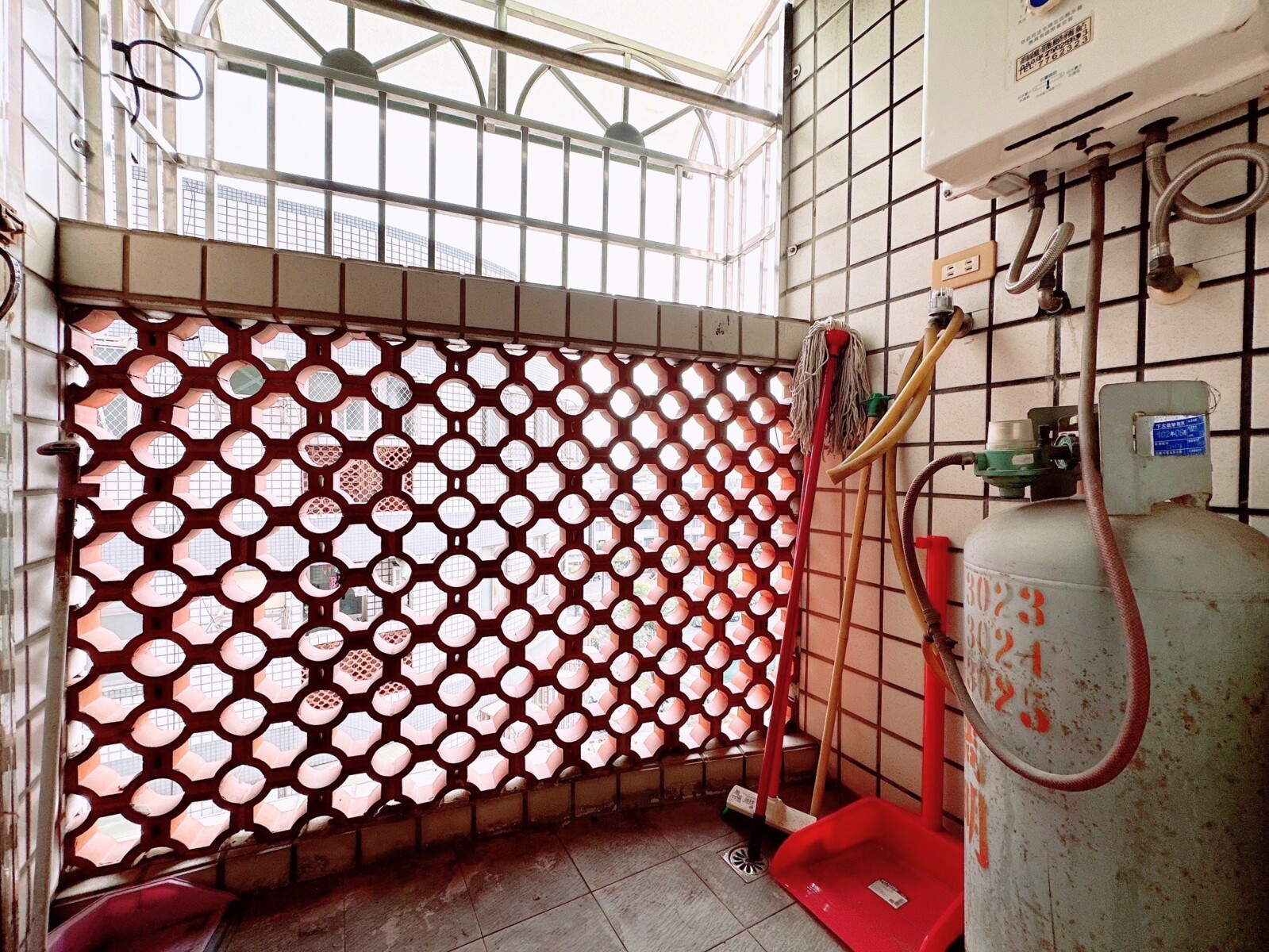 樂屋_高雄市岡山區公園翠堤待售房屋 高雄市岡山區公園翠堤待售房屋