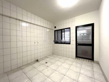 河濱富貴家大樓待售房屋