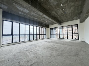 新識界邊間商辦雙車位(部份出租)中原大潤發旁. - Image 1