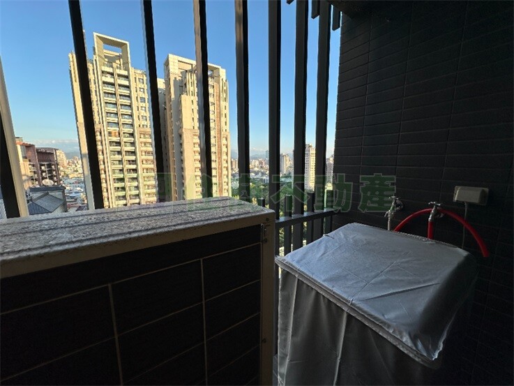 樂屋_台中市南屯區親家ONE CITY待售房屋 台中市南屯區親家ONE CITY待售房屋