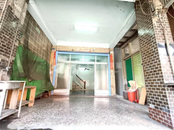 草衙國際花卉市場店住合一邊間騎樓透天 - Image 1