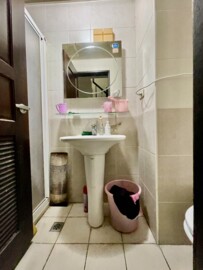 萬能及第待售房屋