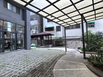 左右逢源待售房屋