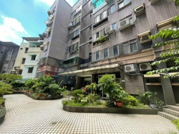 總統華廈待售房屋