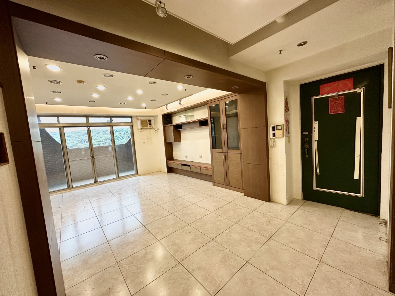   千禧一期大四房