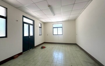 ［月］肉豆公市場旁4房樓中樓*前鎮區永豐路公寓 - Image 1
