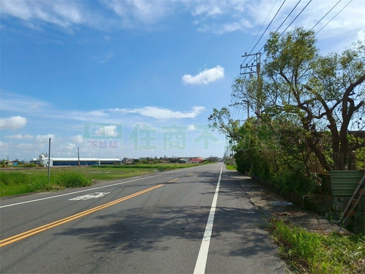 苓子寮近庄邊農地