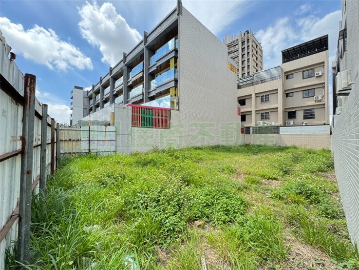 仁武澄清湖特區臨路方正建地Ⅱ