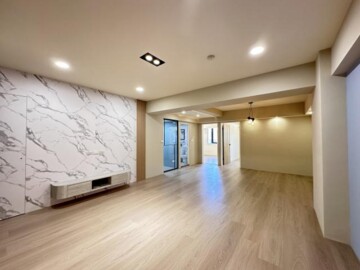 中央企業大樓待售房屋