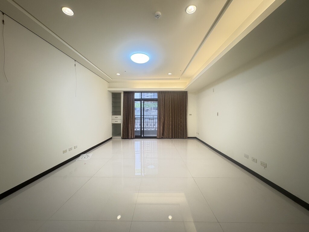 問鼎市政七期 | 四房視野 | 雙平車