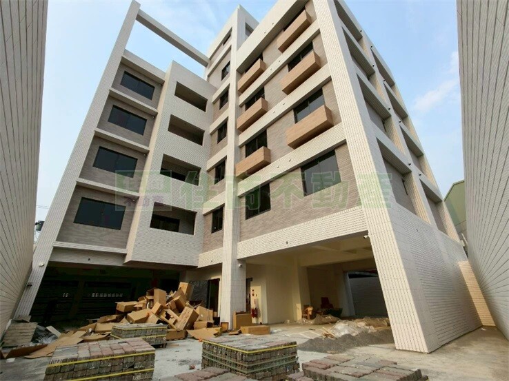 安順全新稀有2衛的2房和樂居4