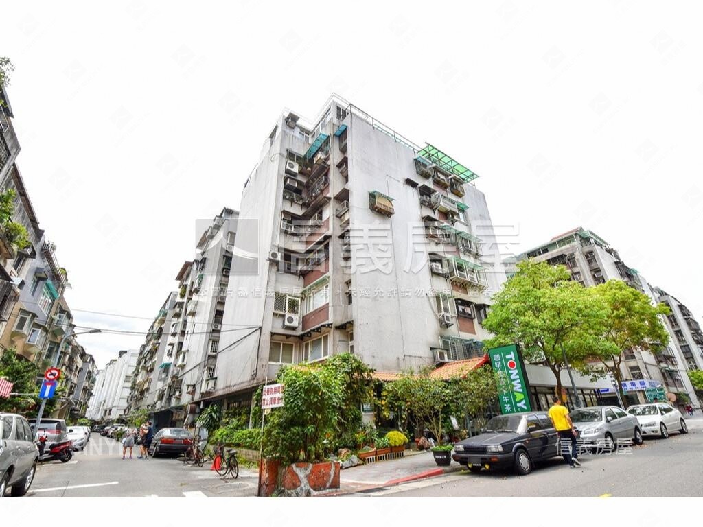 台北市信義區忠孝海華社區一待售房屋