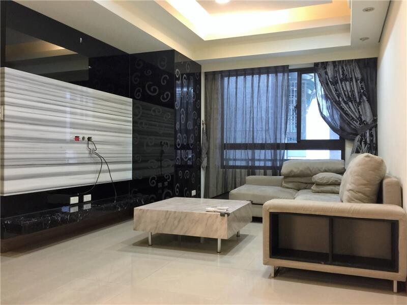 專約~中和捷運站麗泉皇宮精美兩房+車位☎住商孫小樂