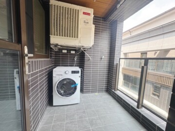 甲山林花園帝寶華廈區待售房屋