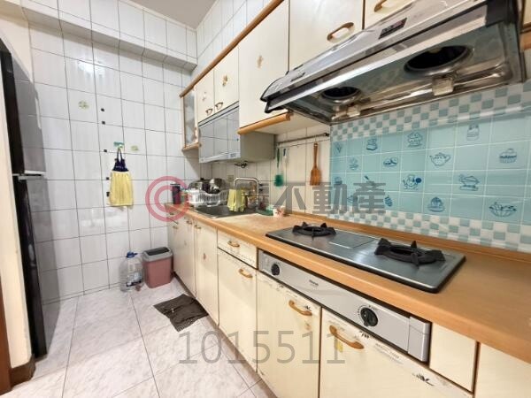 高雄市鳳山區京城熱帶嶼待售房屋