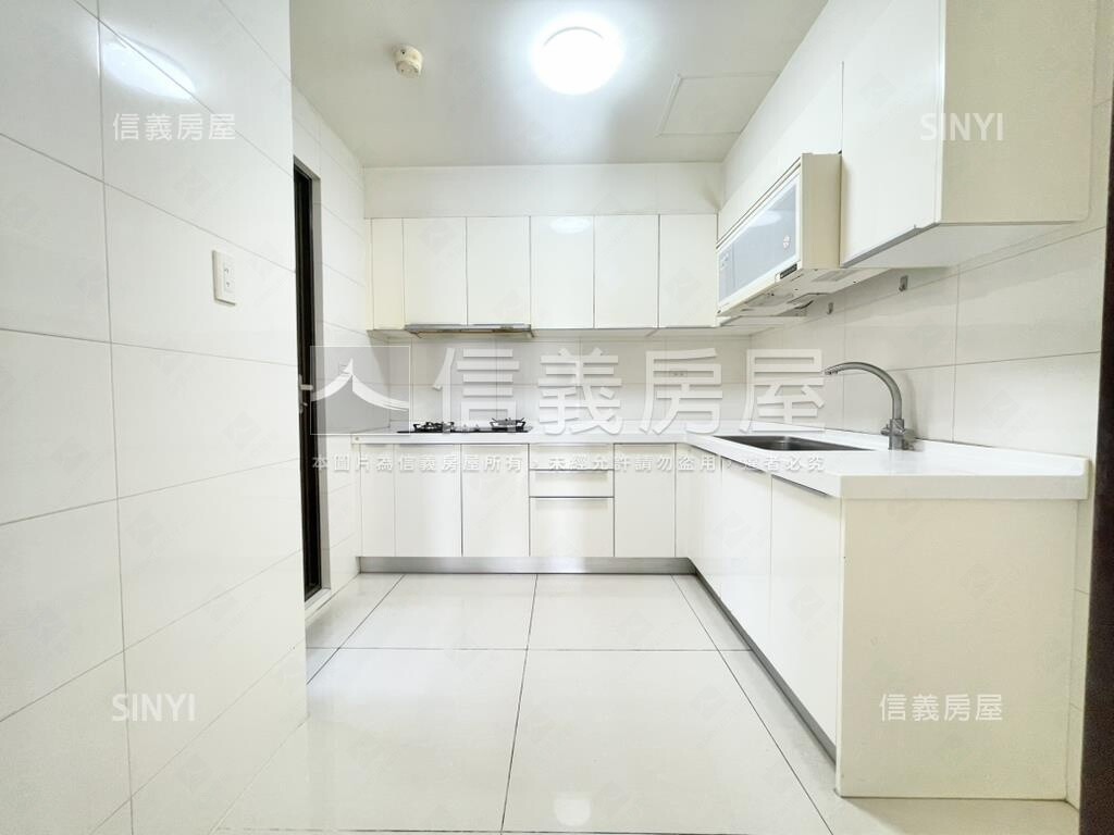 新竹縣竹北市雅砌待售房屋