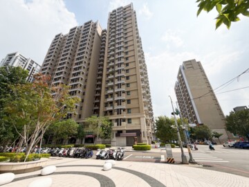 微笑世紀B區雲品特區待售房屋