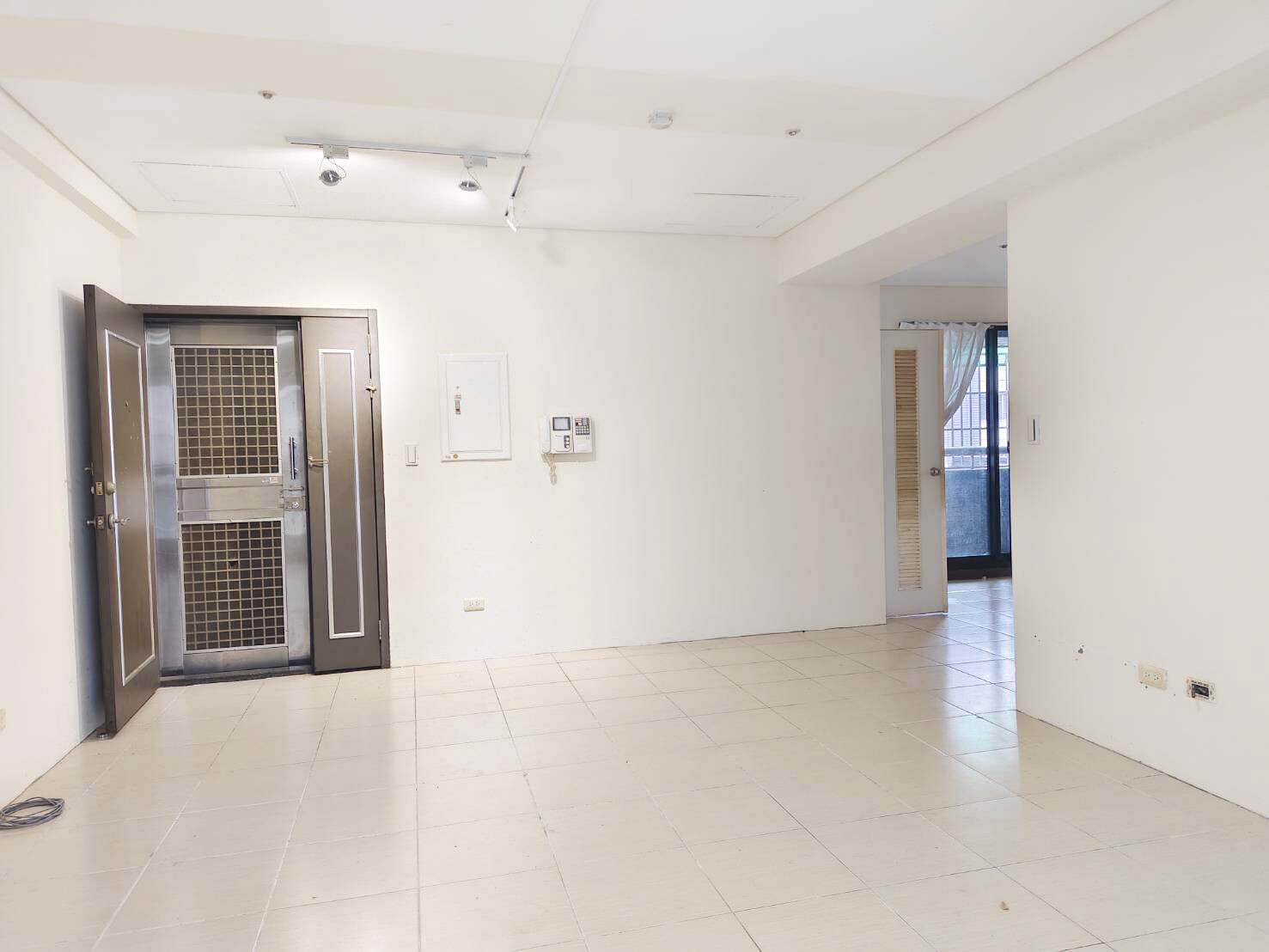 樂屋_台中市西屯區大鵬新城/大鵬三村待售房屋 台中市西屯區大鵬新城/大鵬三村待售房屋