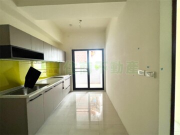 高鐵三坊待售房屋