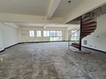 皇家大學城待售房屋