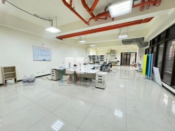 【豐禾】(租)中壢市心電梯二樓金店面 - Image 1
