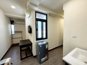 雙補助可貓/獨洗曬/水湳中國醫/爬梯運動 - Image 1