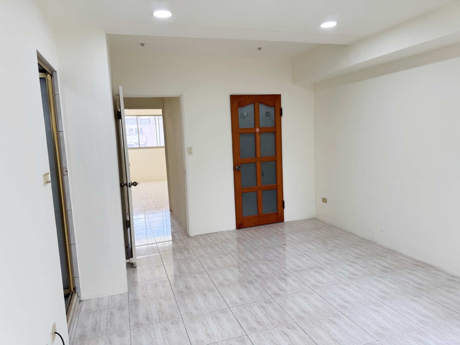 淑評-建工商圈高樓景觀4房平車(樓中樓)