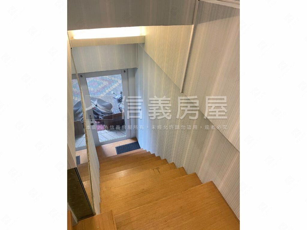 台南市東區文化江山待售房屋