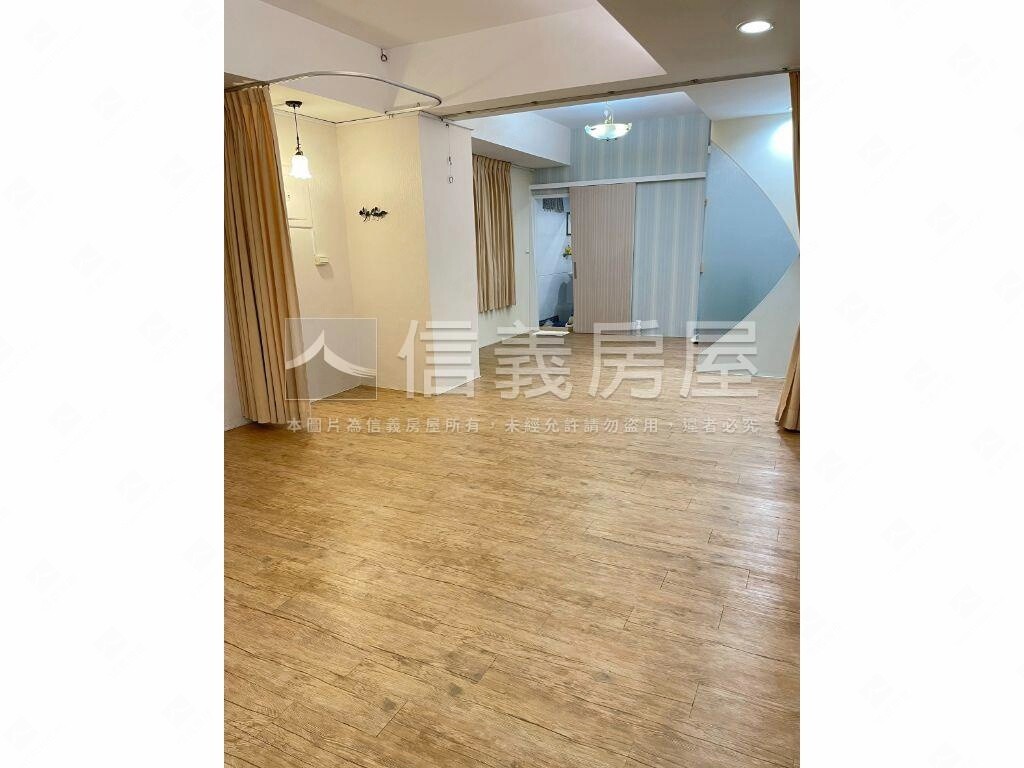 台南市東區文化江山待售房屋