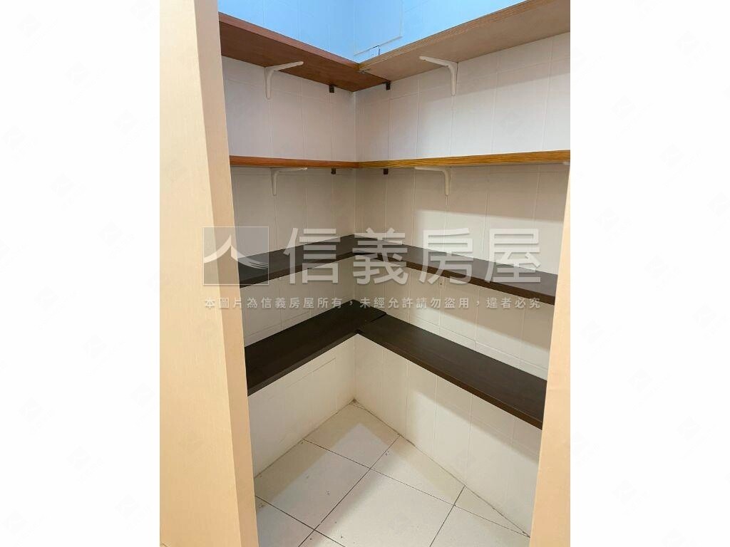 台南市東區文化江山待售房屋