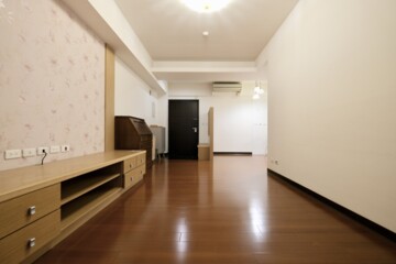 尉寶主人園邸待售房屋