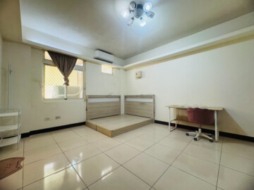 觀音工業區十套房宿舍 - Image 1