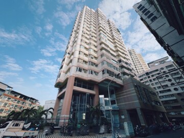 康乃馨花園廣場待售房屋