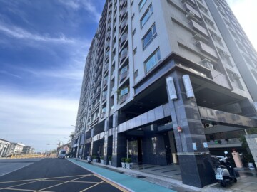 租-駁二✨海揚面海高樓層3房+平車✨找硯中 - Image 1