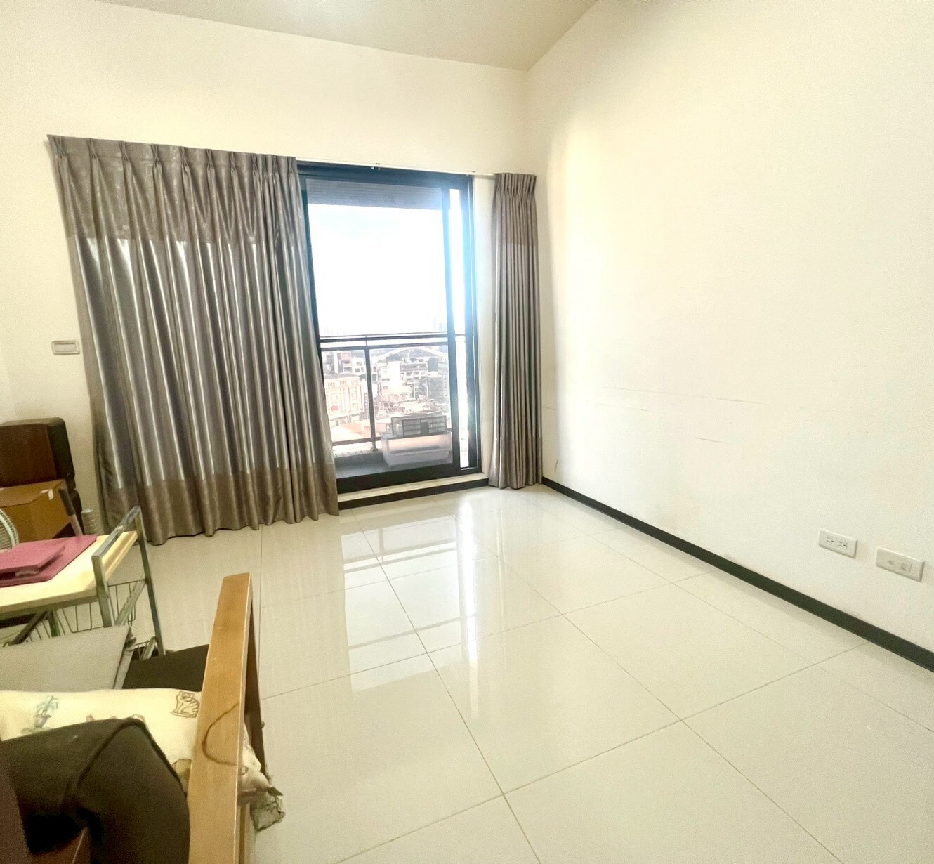 昂峰詠青三房平車視野戶