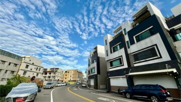 時間之旅透天區待售房屋