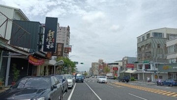大雅商圈黃金店面出租 - Image 1